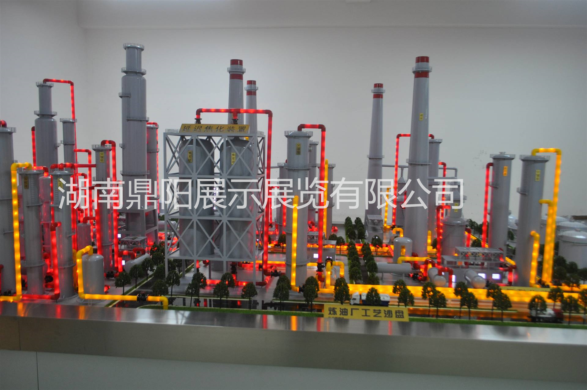 炼油厂工艺沙盘模型.jpg